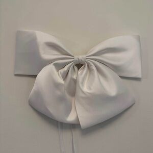 New X-Large White Bow